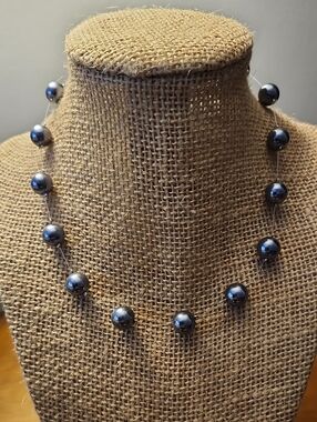 Classic Grey/Black Pearl Station Necklace
